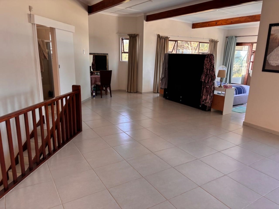 4 Bedroom Property for Sale in Jeffreys Bay Central Eastern Cape